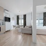 Rentplanet - Krochmalna * Varşova