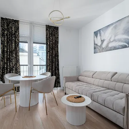 Rentplanet - Krochmalna Varsovia