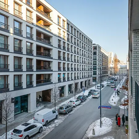 Rentplanet - Krochmalna شقة *