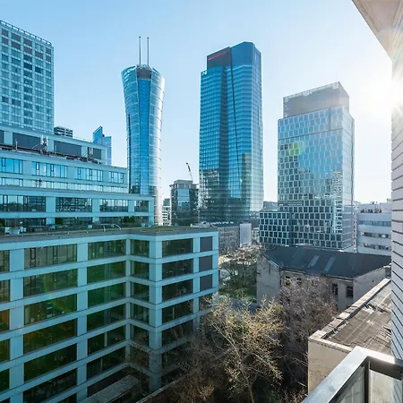 Rentplanet - Krochmalna * Warschau